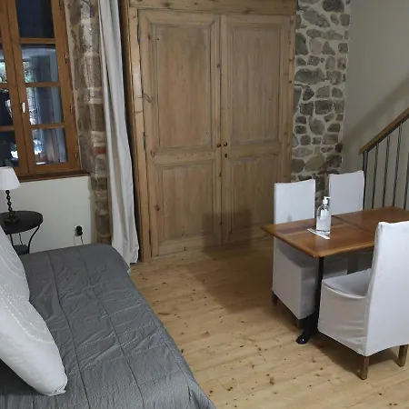 Guest house Auberge De *
